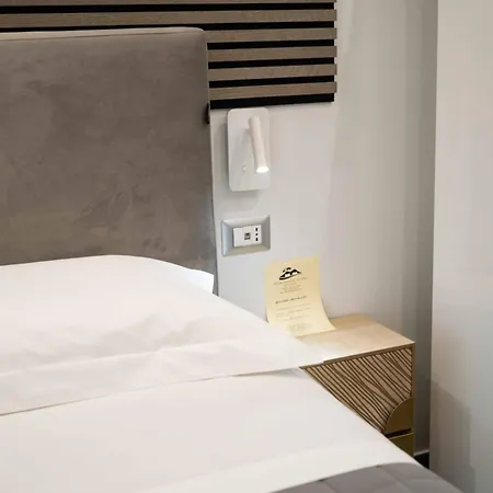 Worldwidesuites Naples