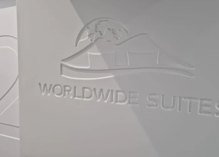 Worldwidesuites * Neapel