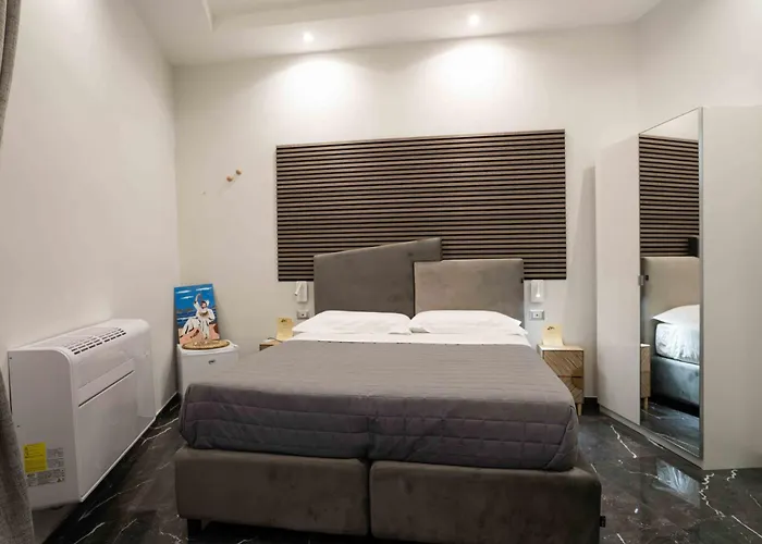 Worldwidesuites * Neapel