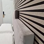 Alojamento de Acomodação e Pequeno-almoço Worldwidesuites *