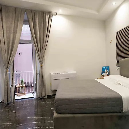 Bed and breakfast Worldwidesuites Nápoles